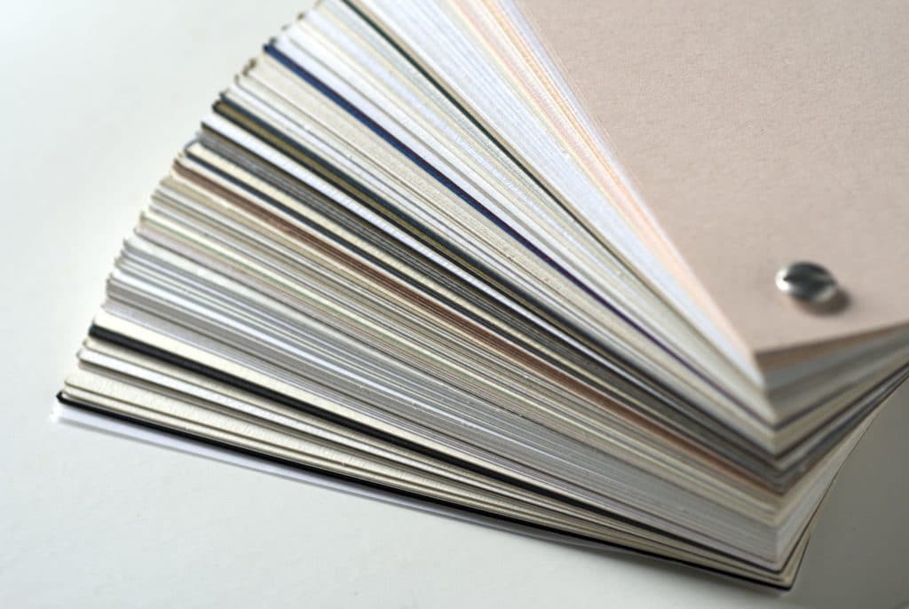 Papel y etiquetas